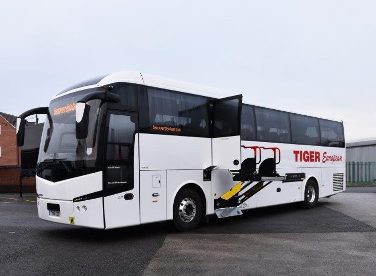 volvo truck and bus jonckheere lift