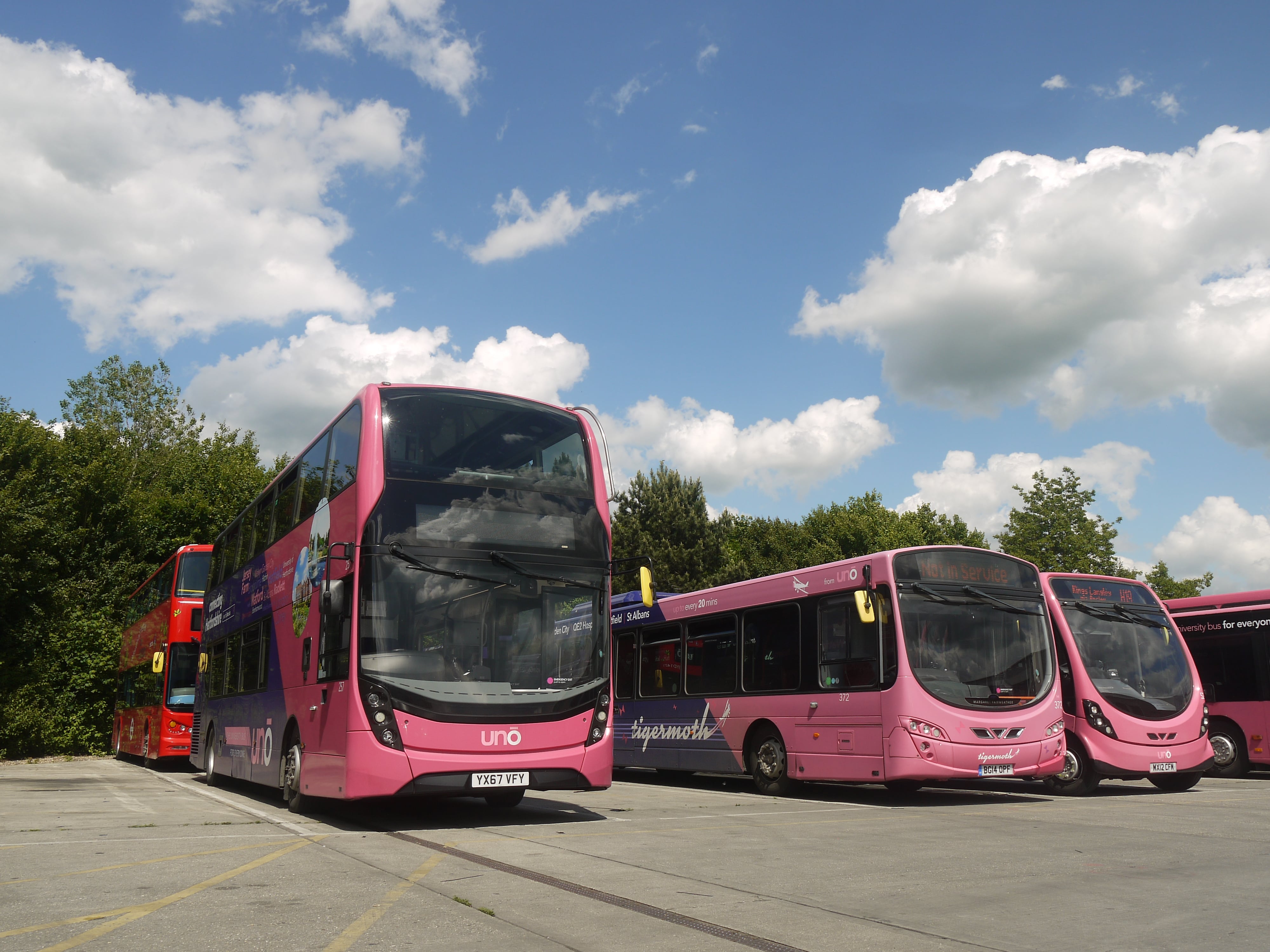 Photo of the Uno fleet parked up