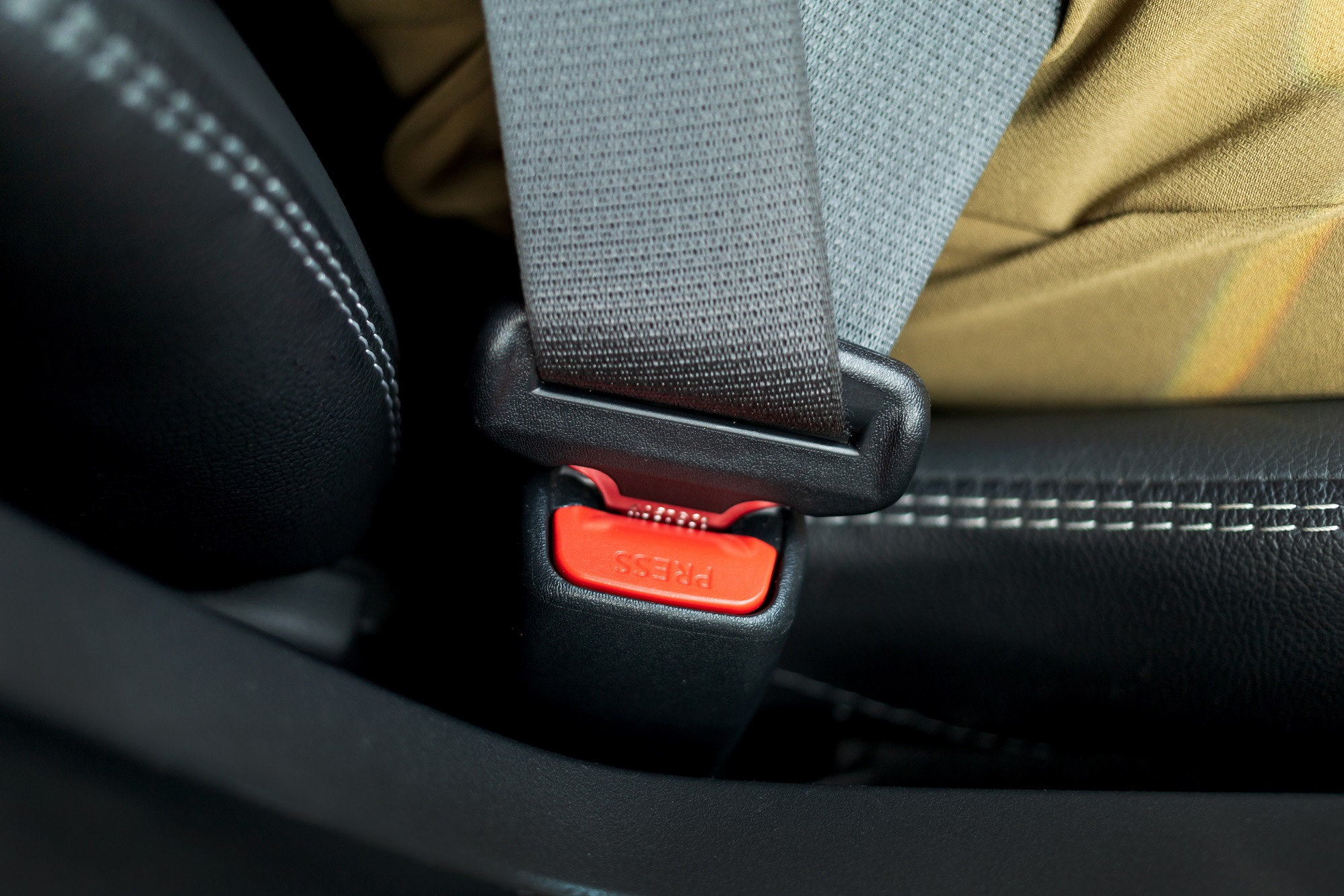 Seatbelt buckle guards must not be used, DVSA warns - routeone