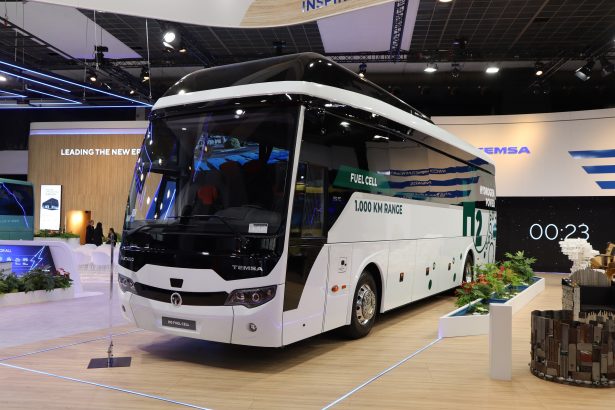 Temsa HD Fuel Cell hydrogen-powered coach makes debut - routeone