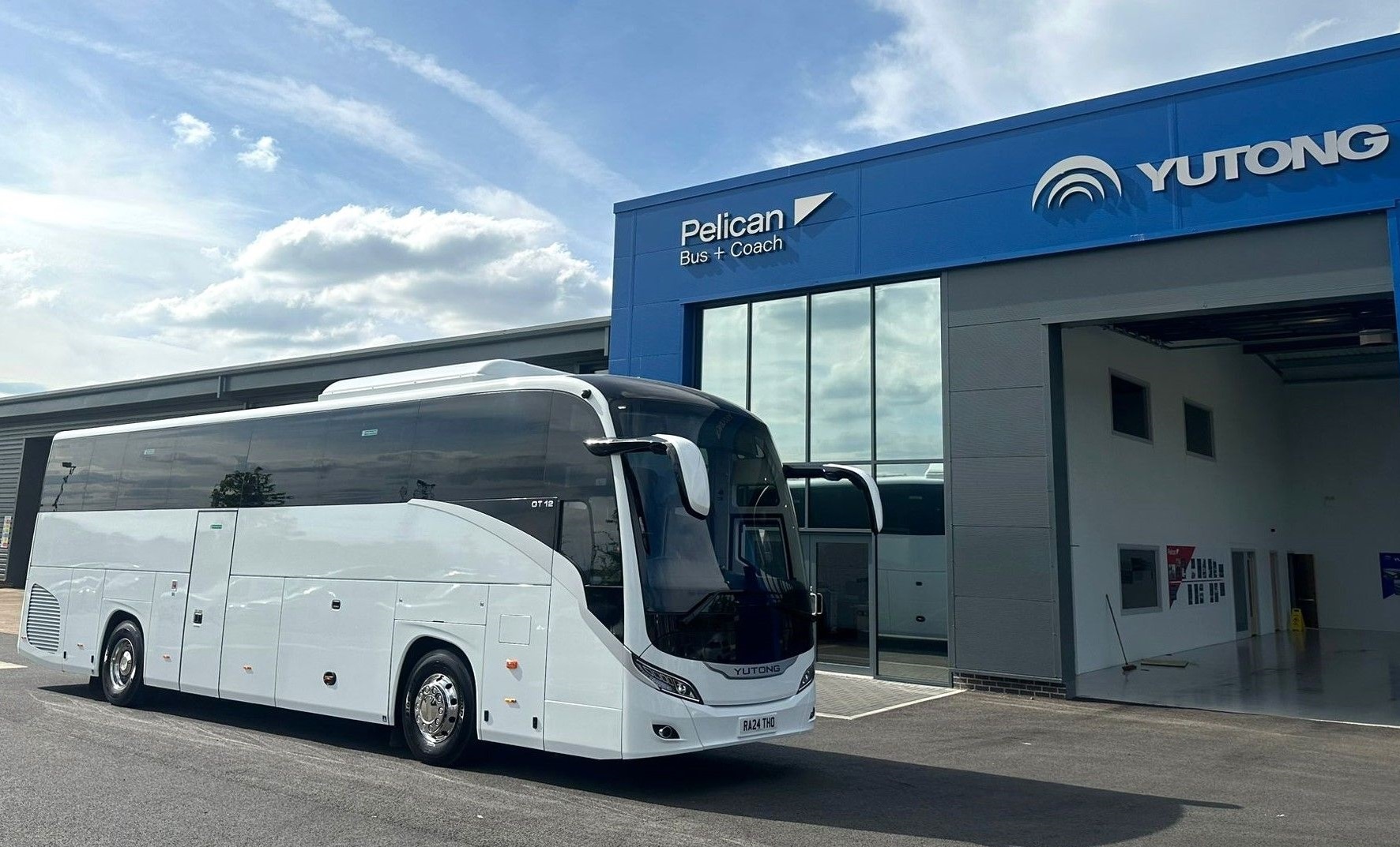 Yutong GT12 for Ratho Coaches
