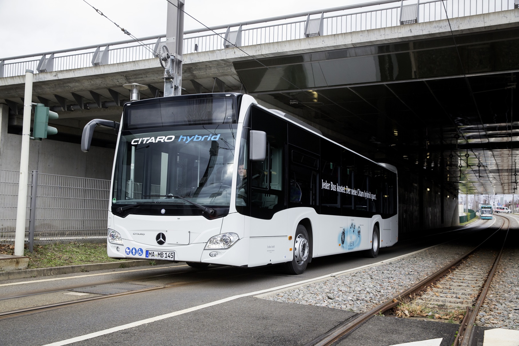 Transdev chooses Mercedes-Benz Citaro hybrid for Flyer services - routeone