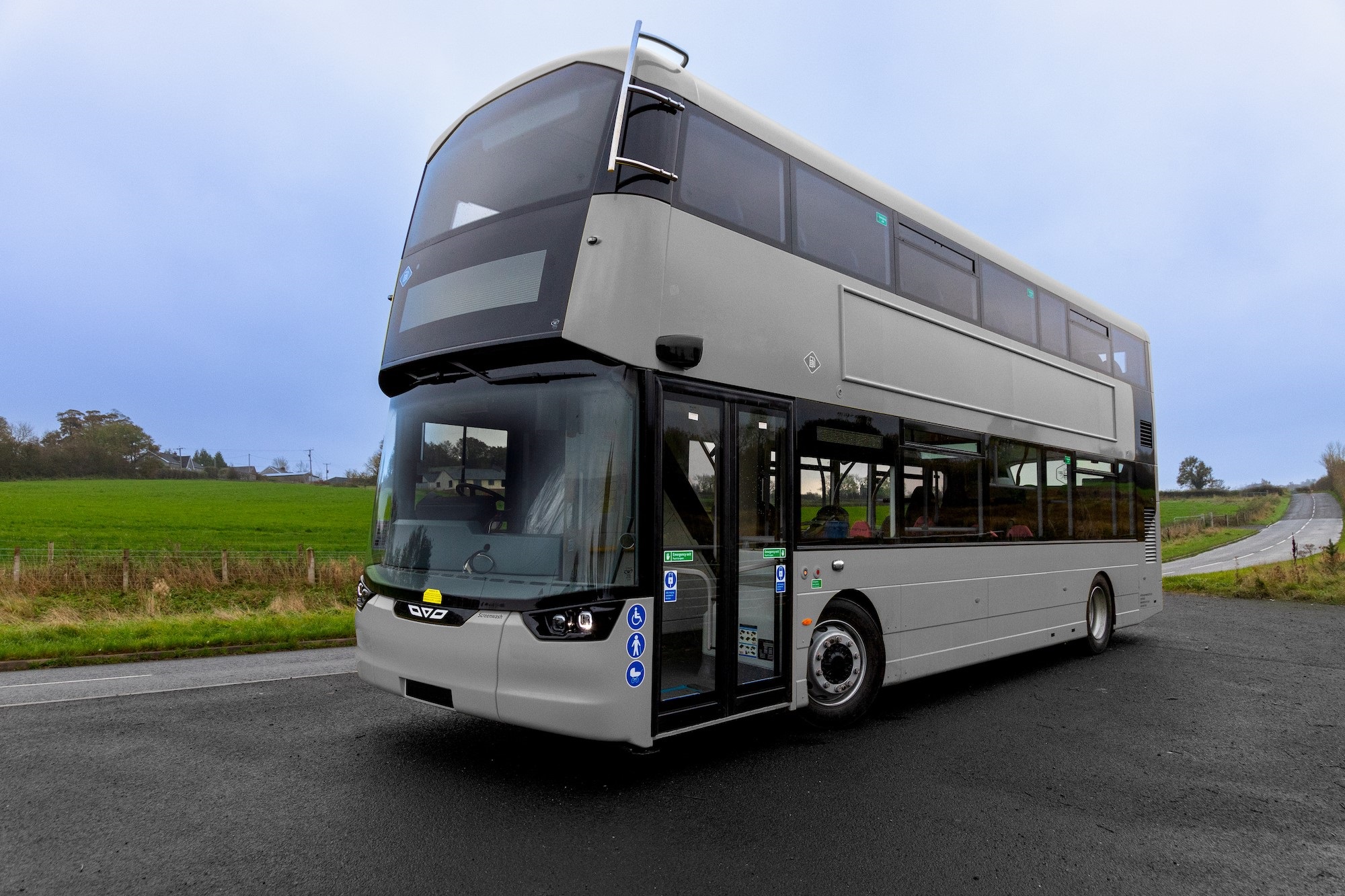 Wrightbus StreetDeck Ultroliner next-gen to get Cummins power - routeone