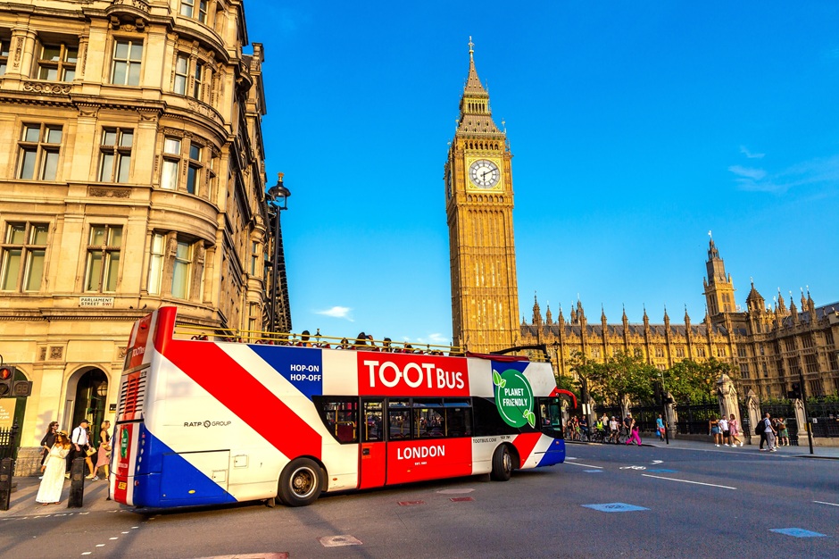 Tootbus open top bus in central London
