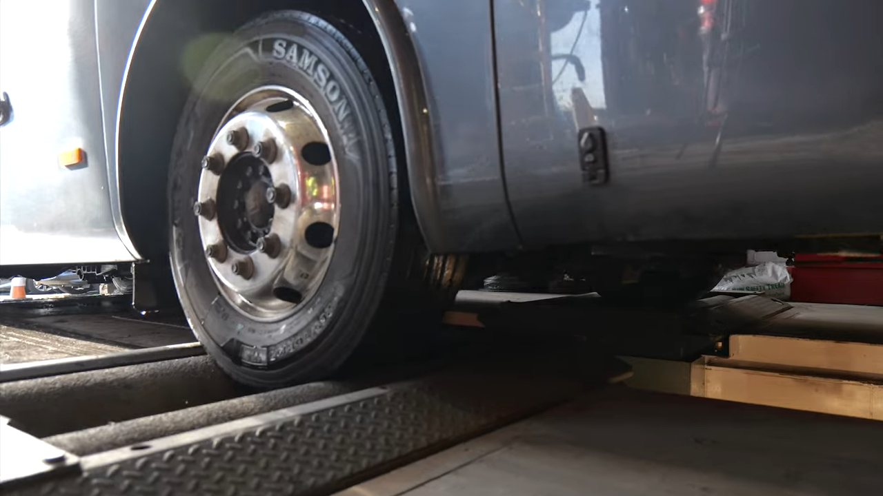 Hearn's Coaches make workshop improvements with Totalkare Pit
